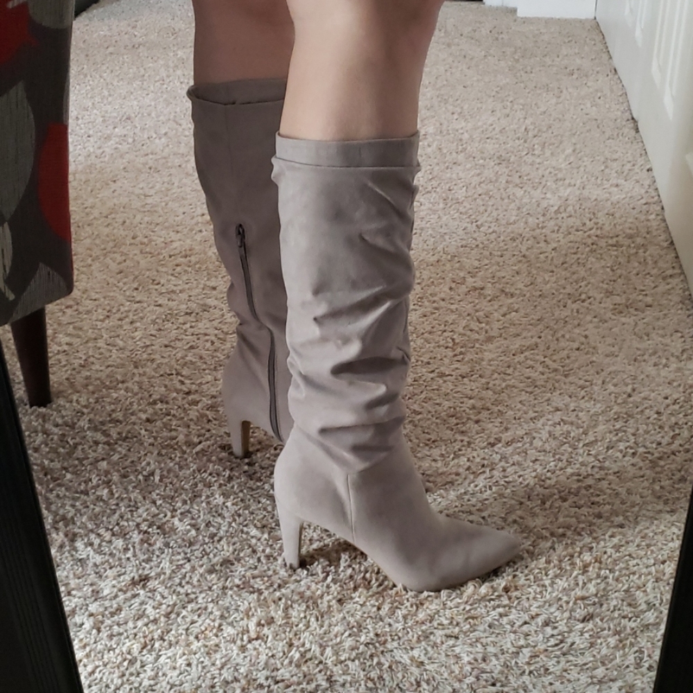 Gray suede boots, 4" heel, 13
